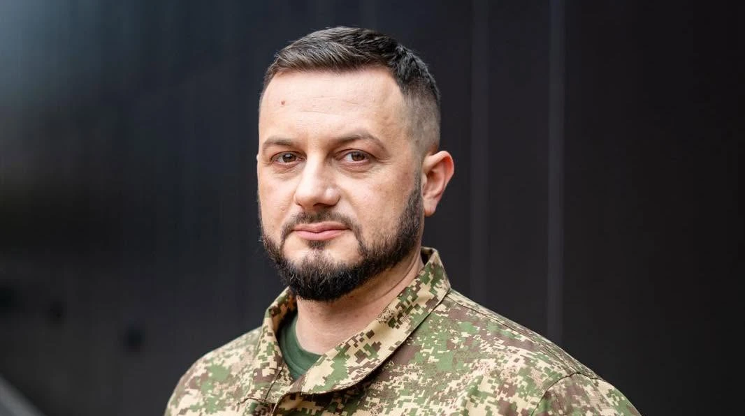 Ігор Оболєнський, командир корпусу «Хартія»