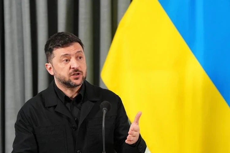 Володимир Зеленський на спільній пресконференції з прем'єр-міністром Канади Марком Карні 10 вересня 2026 року